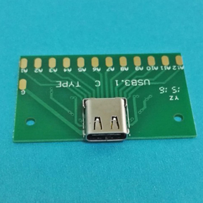 Adapter żeński USB typu C. Okystar w kolorze zielonym